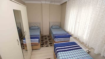 Family Apartment, 2 Bedrooms, Sea View, Sea Facing | Premium bedding, soundproofing, cribs/infant beds, free WiFi