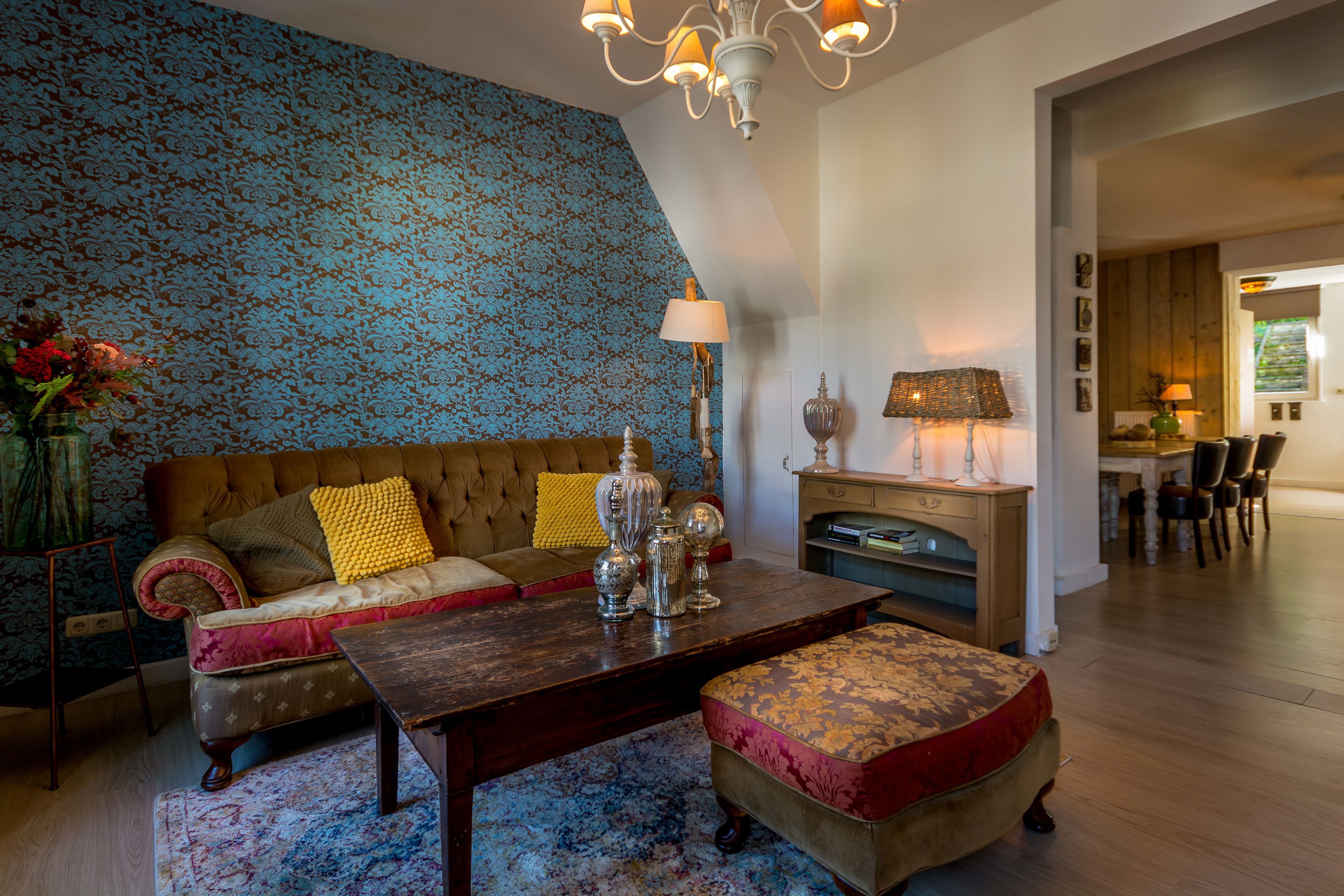 Appartement | Woonkamer | Een flatscreentelevisie