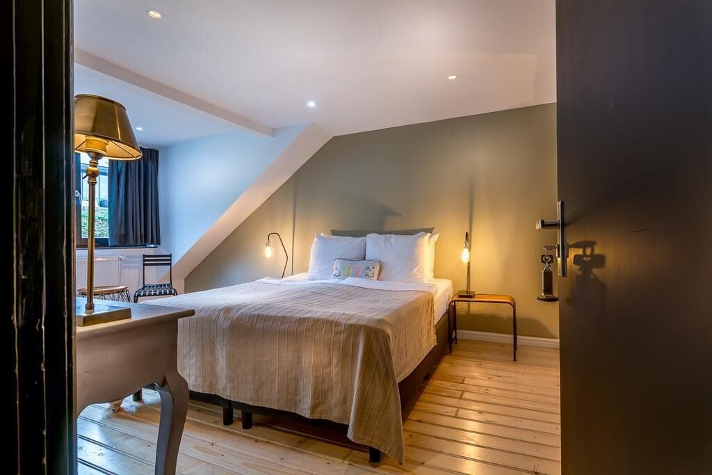 standard double room, 1 king bed, non smoking | 1 bedroom, free wifi