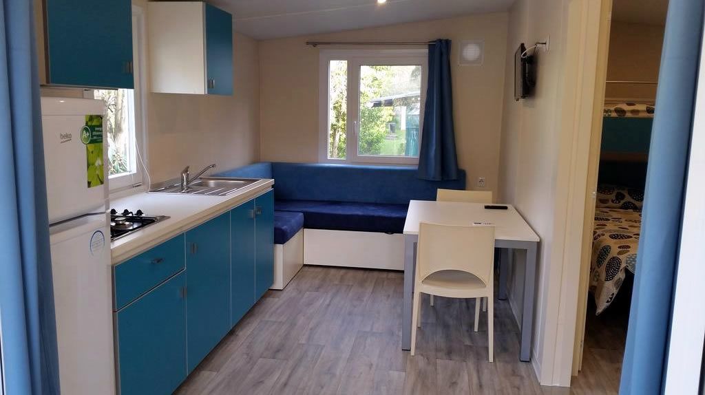 Mobile Unterkunft (2 pax) | Essbereich im Zimmer