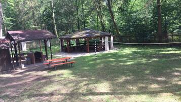 Grill-/Picknickplatz