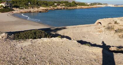 Kaunis omakotitalo, täysin kalustettu 3 makuuhuoneen oma uima-allas