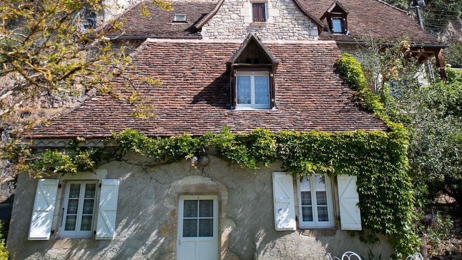Logis Hôtel Domaine les Falaises