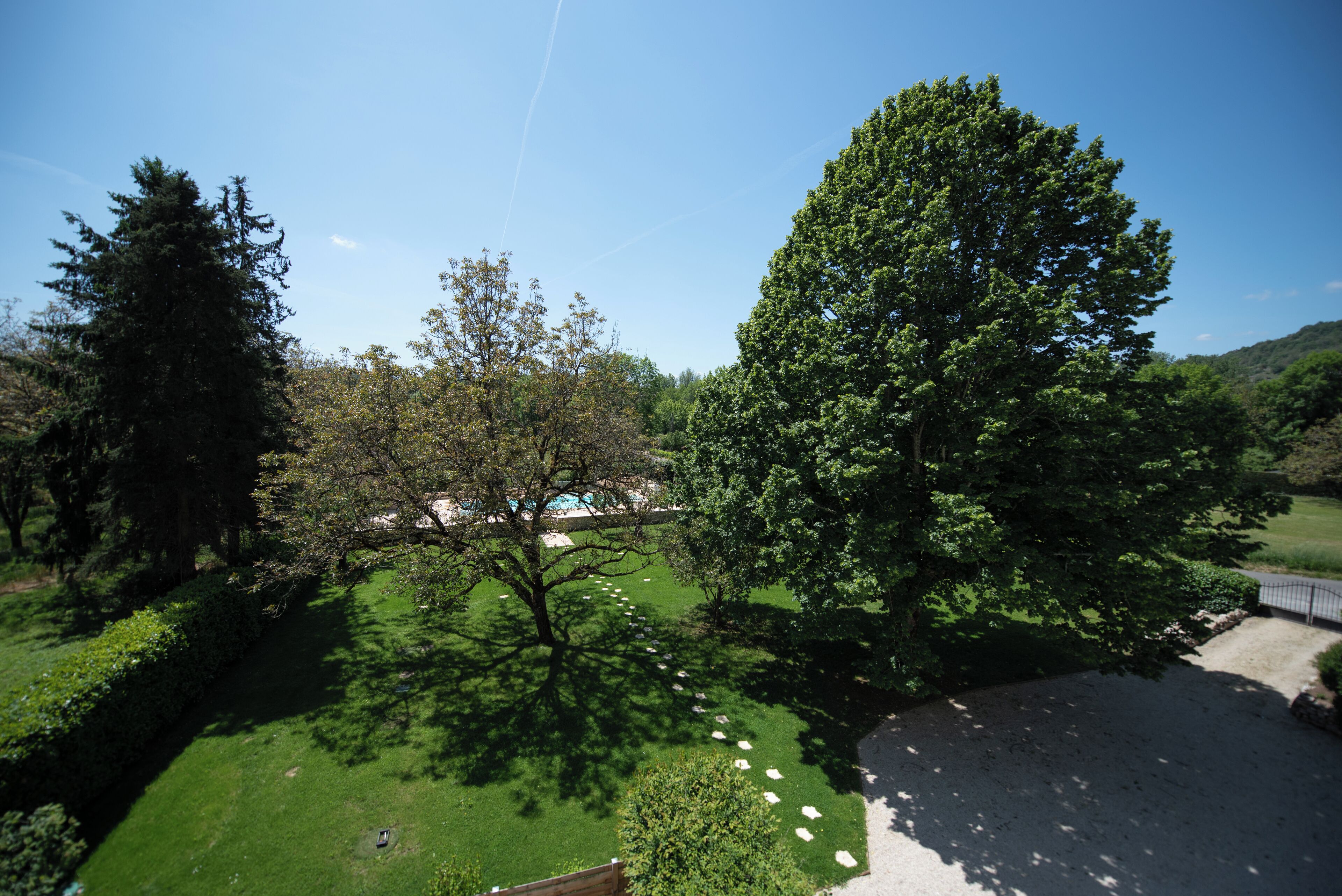 quadruple room | 2 bedrooms, individually furnished, desk, laptop workspace