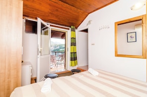 Double Room (Apartments & Rooms Mihajica- Standard) | Iron/ironing board, free WiFi, bed sheets