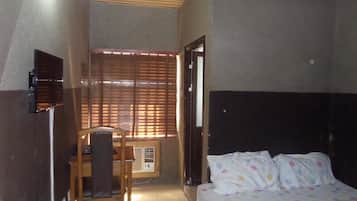 Habitación estándar | Escritorio, wifi gratis y ropa de cama