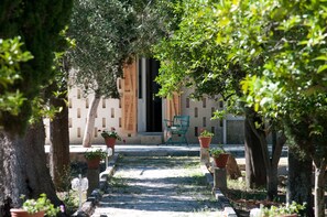 Double Room, Garden View | Terrace/patio - Agriturismo Villa Coluccia (Martano)