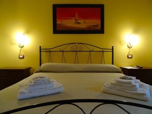 Shower, free toiletries, hair dryer, bidet - B&B Biancolivo (Gallipoli)