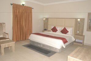 Executive Room | Premium bedding, desk, laptop workspace, rollaway beds