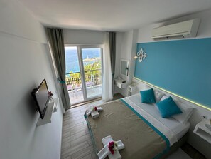 Double Room with Sea View | Desk, free WiFi - Cakil Pansiyon (Kas)