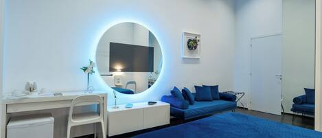 高级房 | 1 多间卧室、客房内保险箱、办公桌、遮光窗帘