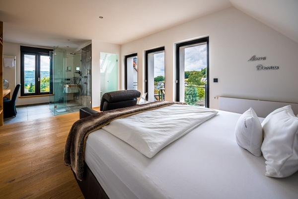 Quarto casal design, sacada, vista para o vale (im Stammhaus) | 1 quarto, individualmente decorados, individualmente mobiliados