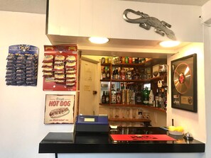 Bar (en el alojamiento)