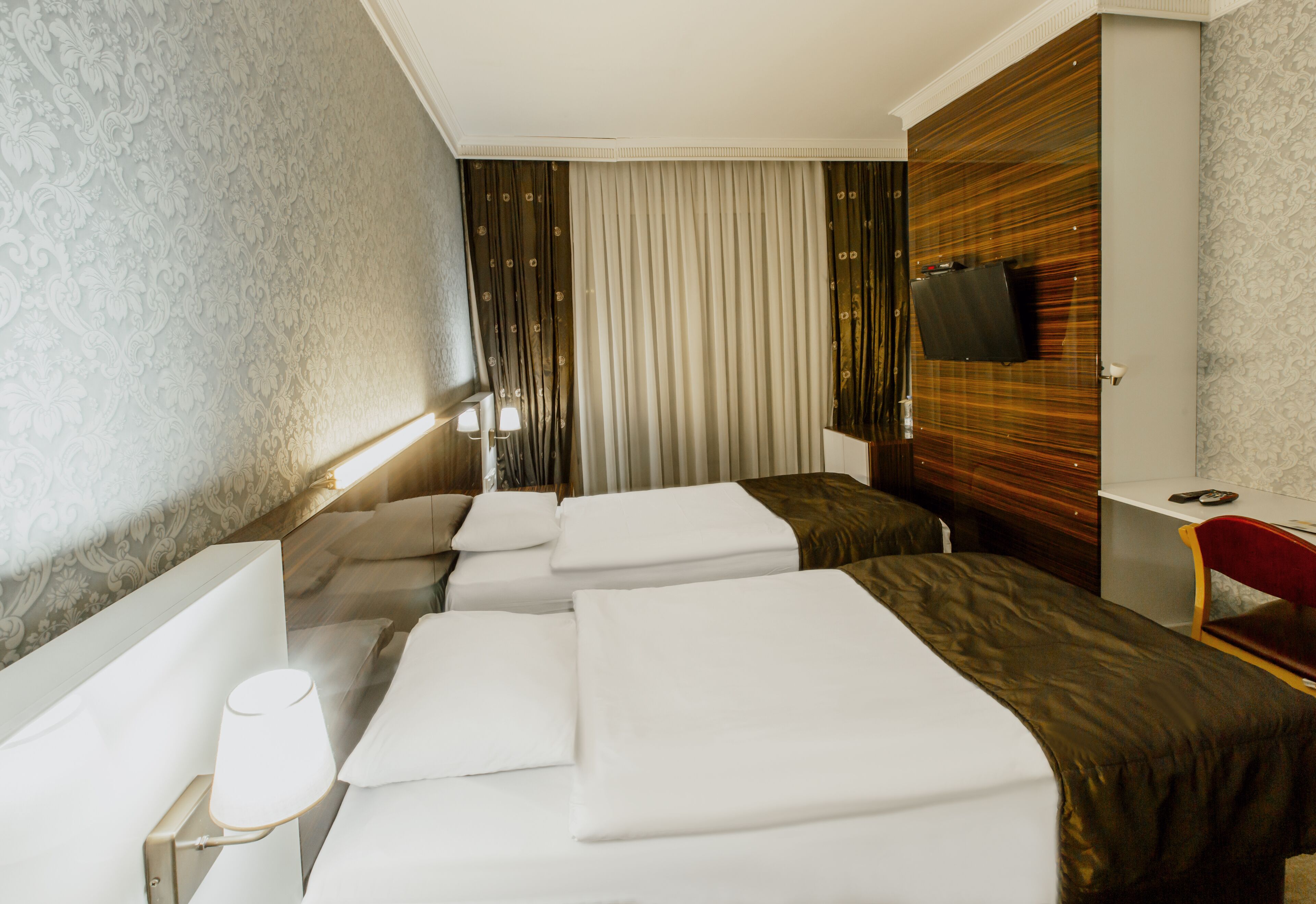 1 bedroom, premium bedding, minibar, in-room safe