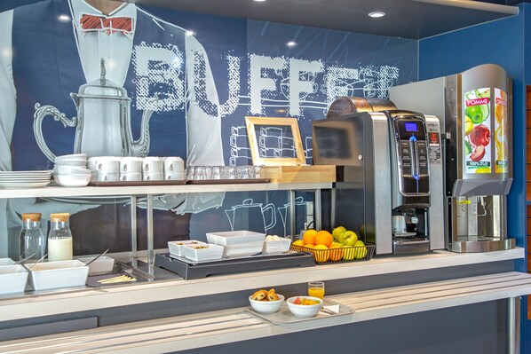 Daily buffet breakfast (EUR 9.90 per person)