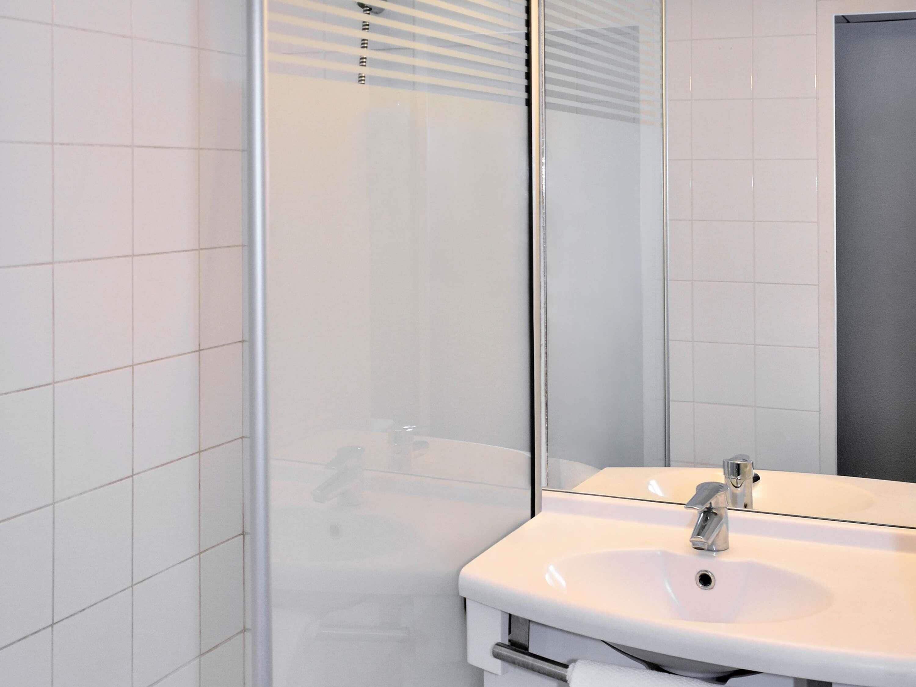 Bureau, Wi-Fi gratuit, draps fournis
