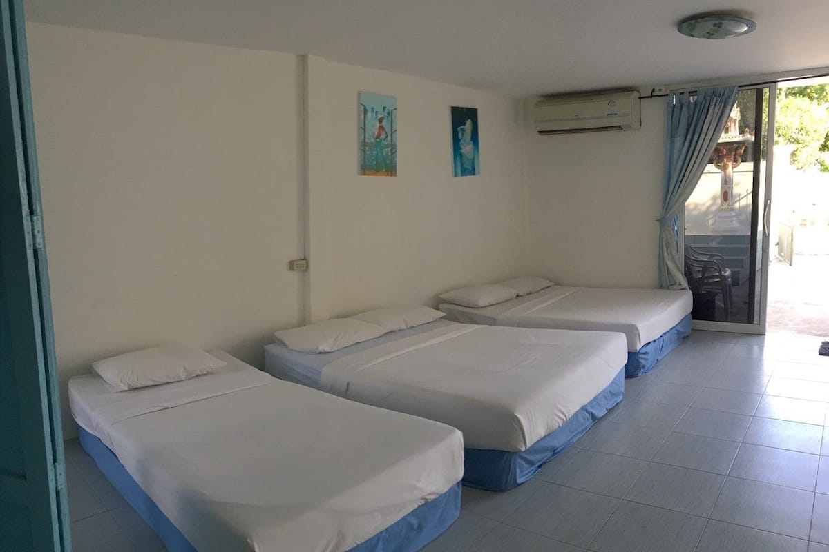 Family Apartment | Rollaway beds, free WiFi