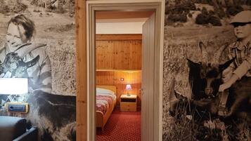 Superior-Apartment | 1 Schlafzimmer, Zimmersafe, individuell dekoriert