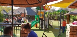 Children’s play area – outdoor