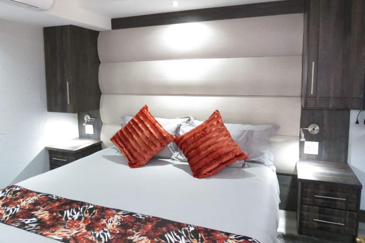 Deluxe Family Unit | ตู้นิรภัยในห้องพัก, โต๊ะทำงาน, Wi-Fi ฟรี, ตกแต่งพิเศษโดยเฉพาะ