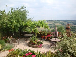 Property grounds - D'Ici et d'Ailleurs (Cordes-sur-Ciel)