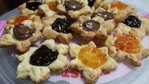 A plate of assorted pastries with different fillings. - B&B Bellavista (Castro)