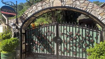 Entrada de la propiedad