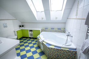 Signature Apartment, 1 Bedroom | Bathroom | Bathtub, jetted tub, free toiletries, hair dryer