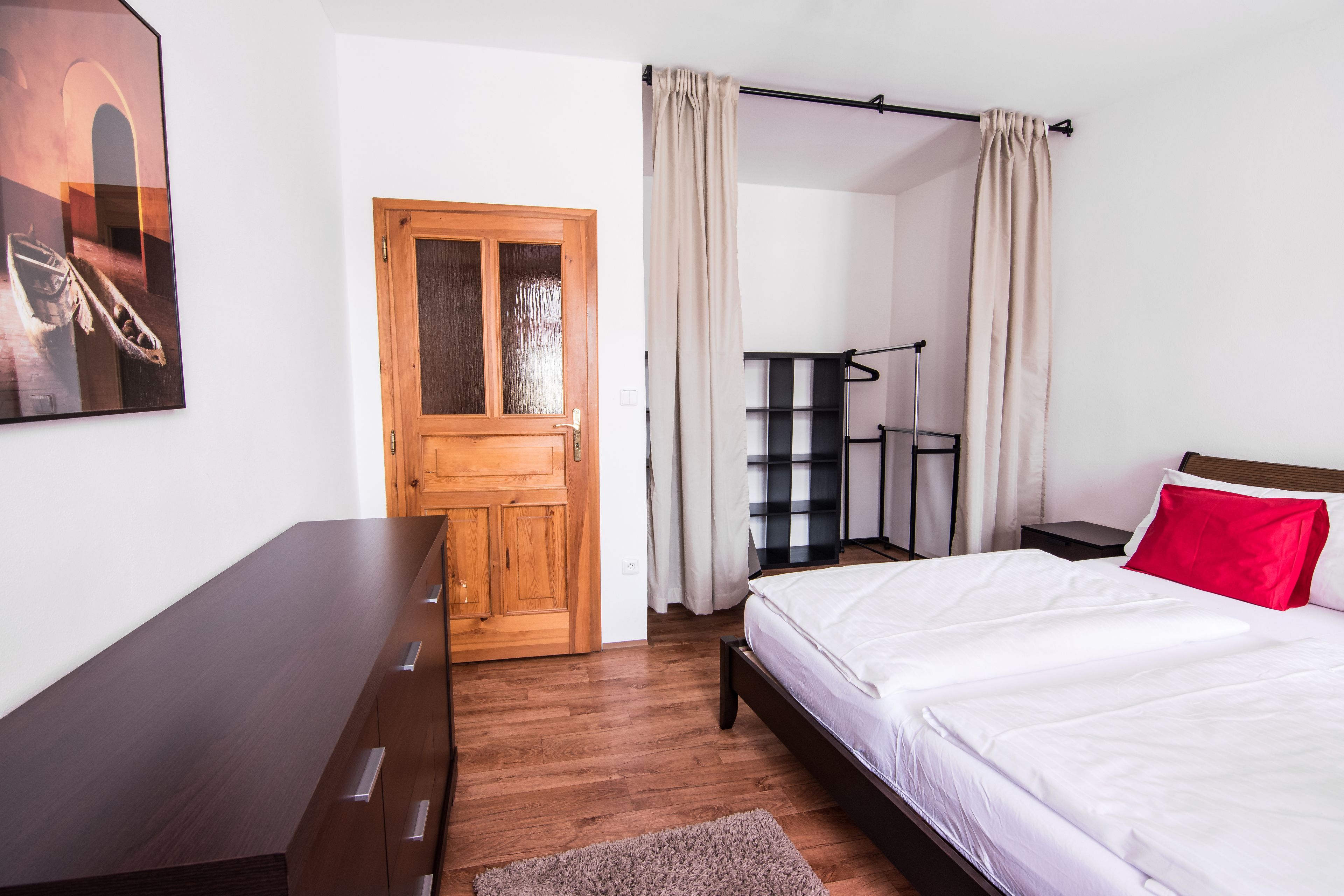 City-Suite, 2 Schlafzimmer, Balkon | 2 Schlafzimmer, Schreibtisch, schallisolierte Zimmer