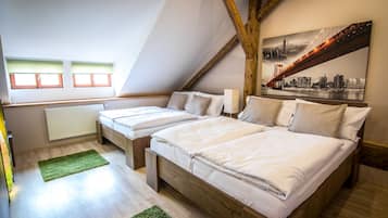Apartamento com design assinado, 1 quarto | 2 quartos, escrivaninha, quartos à prova de som, berços grátis