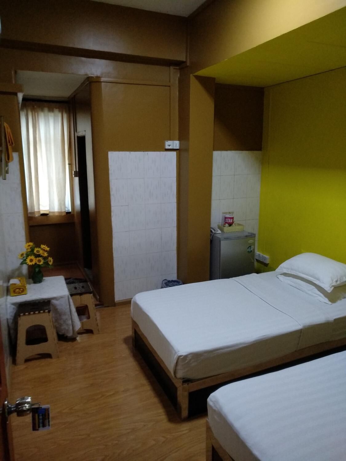 in-room safe, desk, soundproofing, free wifi