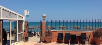 Lloyds Beach Club Aparthotel