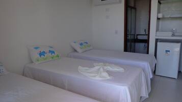 Minibar, iron/ironing board, free WiFi, bed sheets