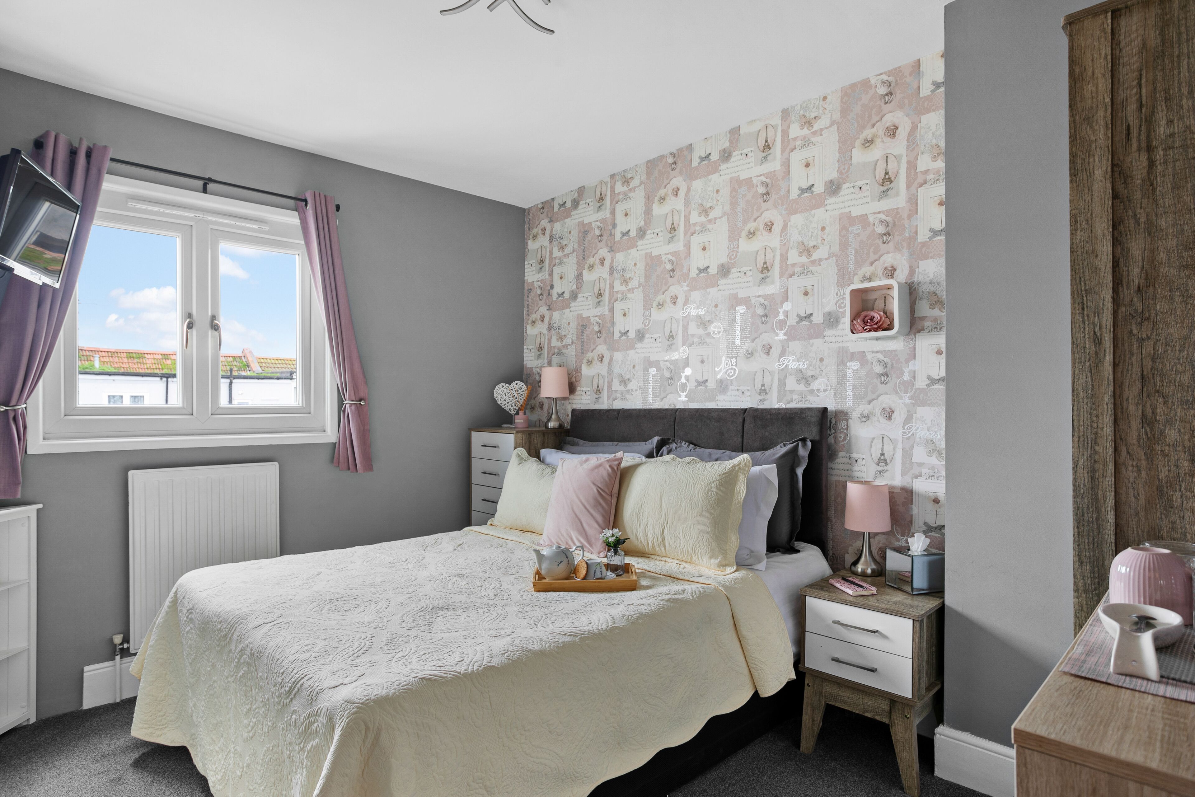 Room 9 - Double Room | Individually decorated, individually furnished, blackout curtains