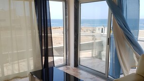 Deluxe Apartment | Living area - APARTHOTEL SOL & MAR (Praia)