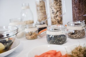 Free daily buffet breakfast