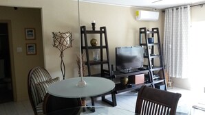 Executive Apartment, 2 Bedrooms | Living area - Carmen's Maison (Freeport)