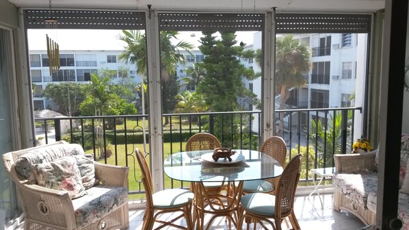 Departamento ejecutivo, 2 habitaciones | Balcón