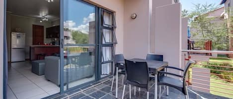 1 Bed Apartment, First Floor | Balcony