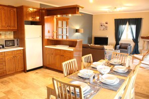 Comfort House, 2 Bedrooms, Sea View, Sea Facing | Private kitchen