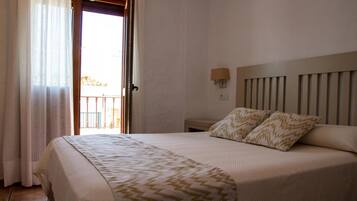 Schreibtisch, schallisolierte Zimmer, Babybetten, Zustellbetten