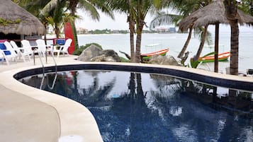 Outdoor pool, sun loungers