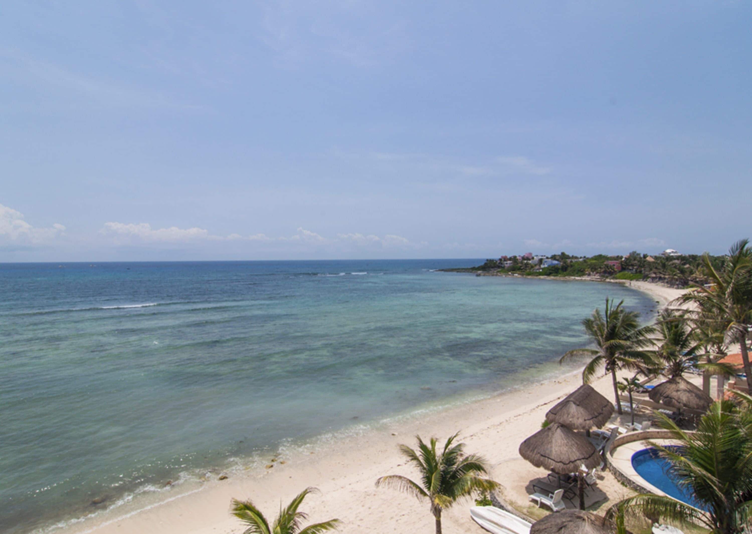 Photo - Del Sol Beachfront Hotel and Condos
