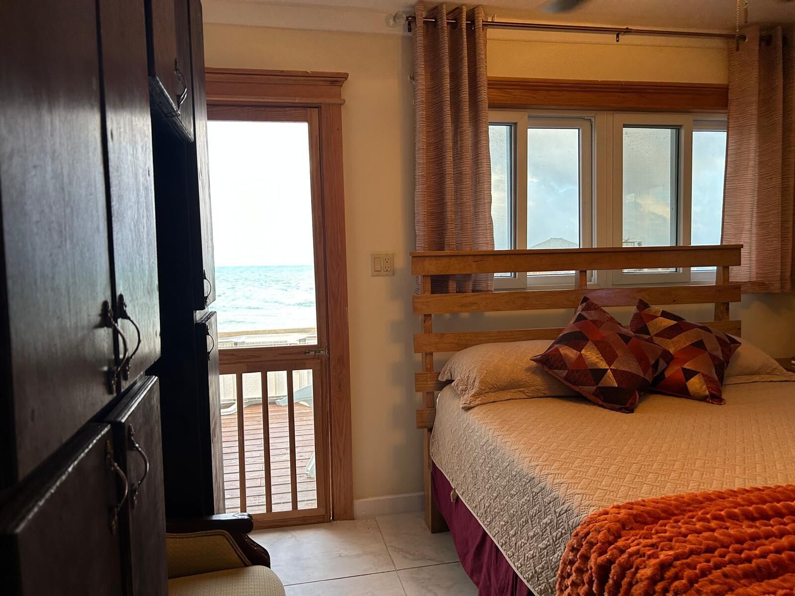 Huoneisto, 1 keskisuuri parisänky | Ylelliset vuodevaatteet, yksilöllisesti sisustettu