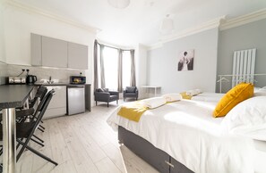 Basic Quadruple Room | Individually decorated, individually furnished, desk, iron/ironing board