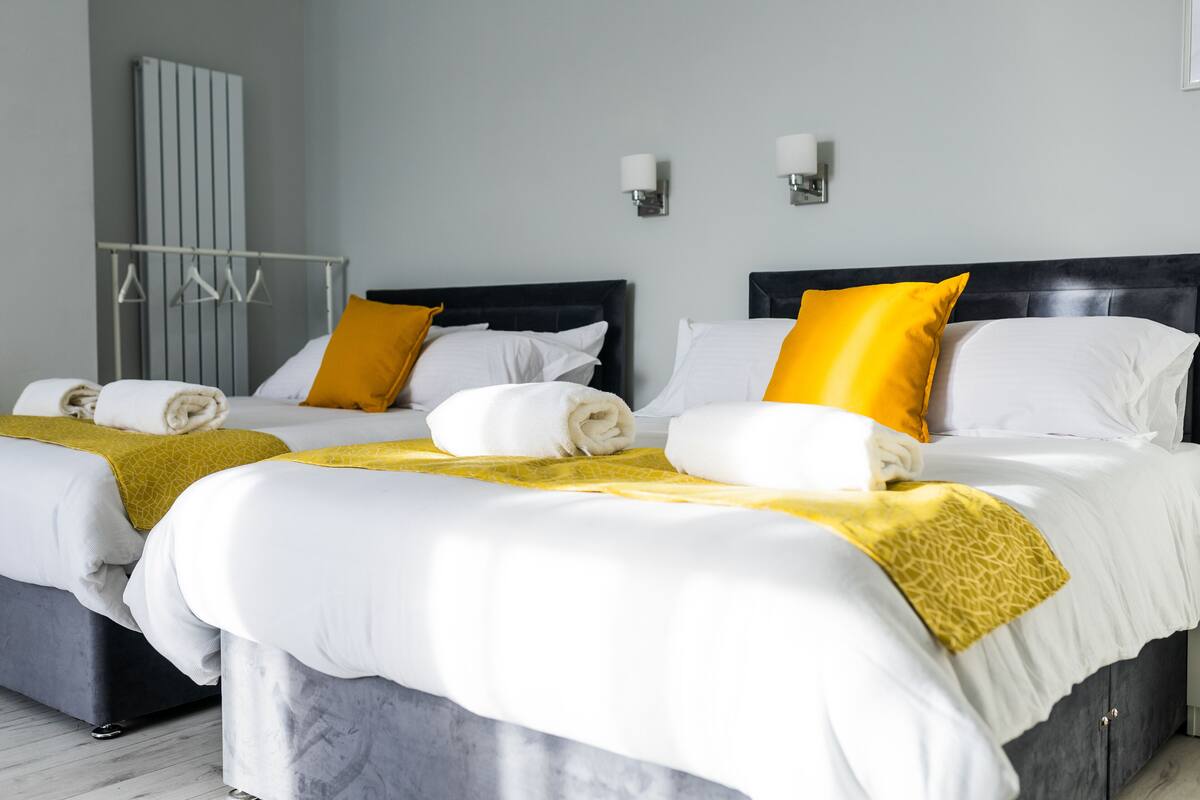 Basic Quadruple Room | Individually decorated, individually furnished, desk, iron/ironing board