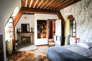 Double Room, Private Bathroom, Garden View | 1 bedroom