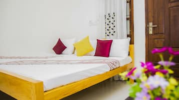Standard Double Room, Garden View | 客房景觀