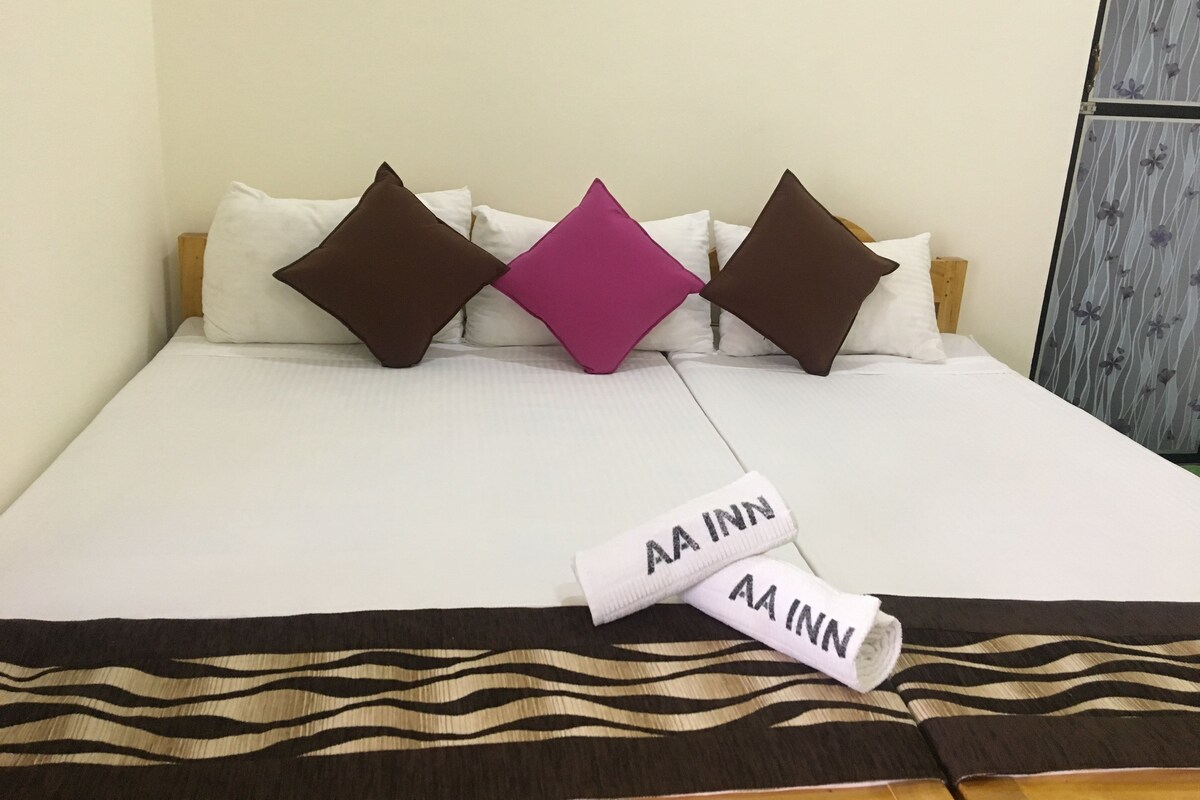 1 bedroom, in-room safe, iron/ironing board, free WiFi
