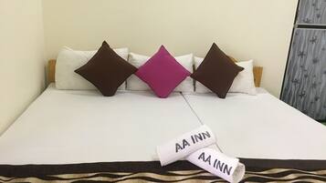 Standard Double Room, Garden View | 1 bedroom, in-room safe, iron/ironing board, free WiFi